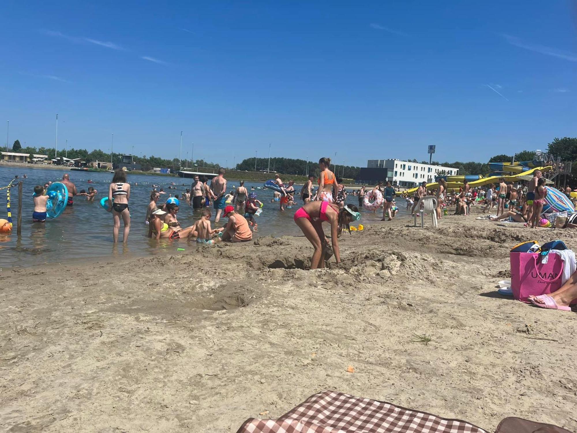 Chaletje Tis-Ier-Goed جابيكي المظهر الخارجي الصورة